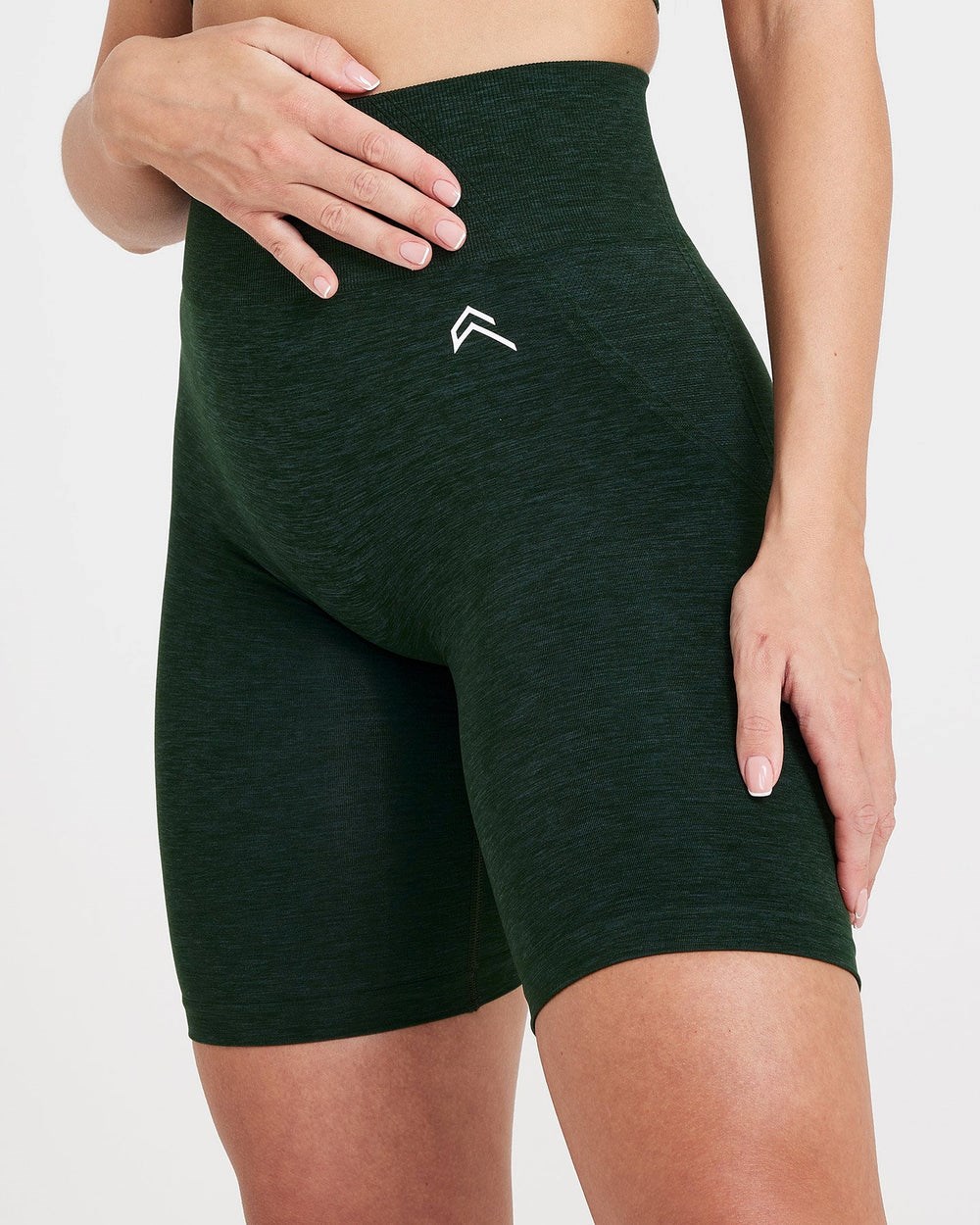 Oner Active Effortless Seamless Cycling Shorts Evergreen | 56XRYSIZM