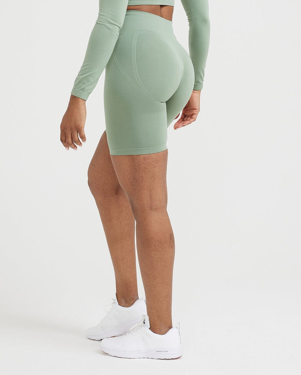 Oner Active Effortless Seamless Cycling Shorts Sage | 65VOYSNZP