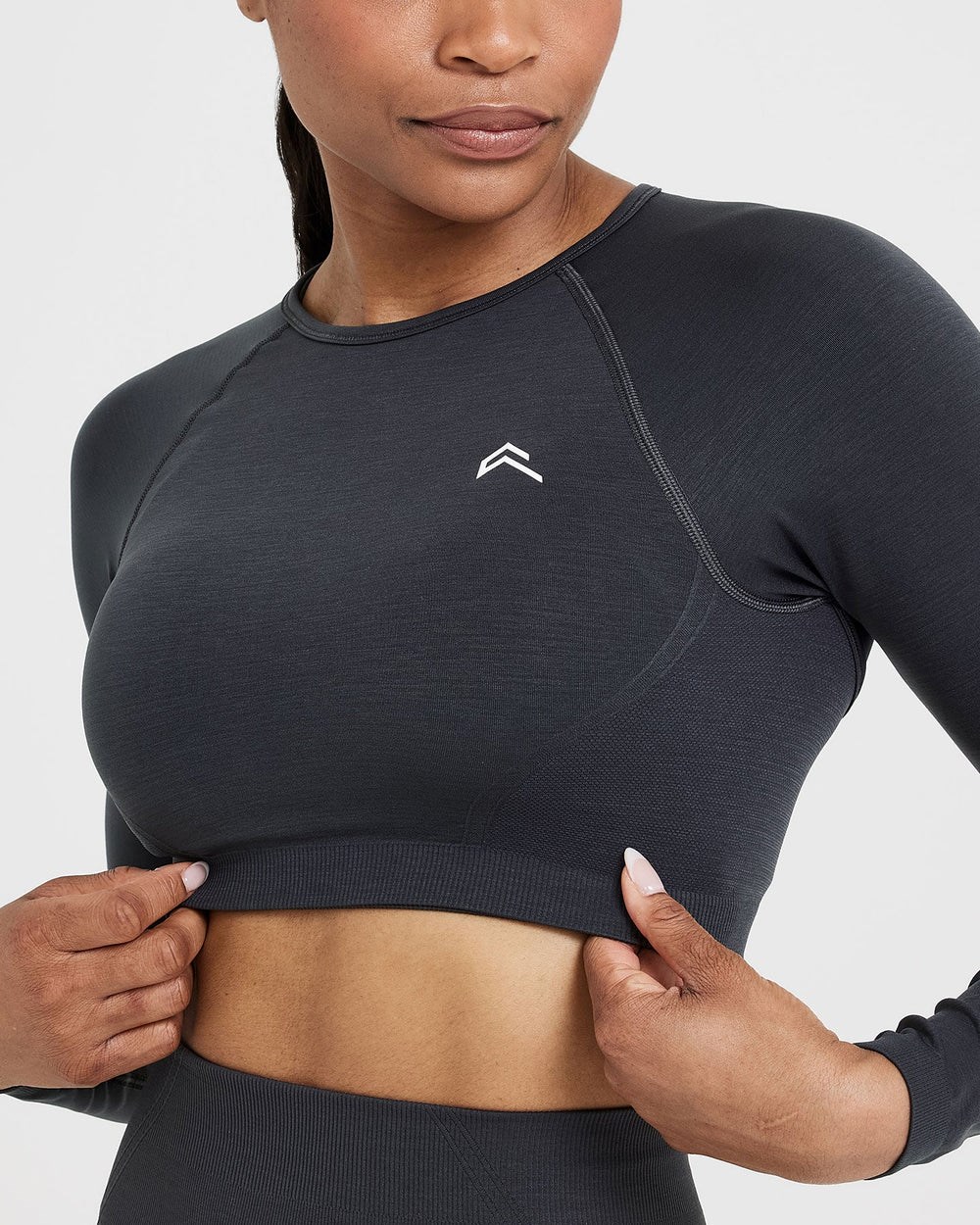 Oner Active Effortless Seamless Long Sleeve Crop Top Coal | 12ILMAWQF