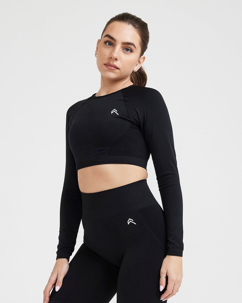 Oner Active Effortless Seamless Long Sleeve Crop Top Schwarz | 40ABZRHOG