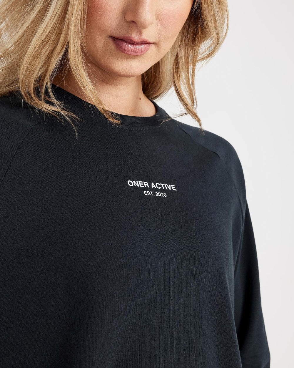 Oner Active Graphic Oversized Long Sleeve Tee Schwarz | 52ZTVJGEY