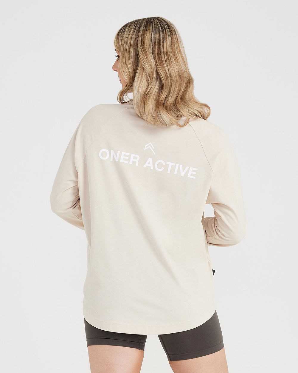 Oner Active Graphic Oversized Long Sleeve Tee Washed Sand | 64ACZJHFV