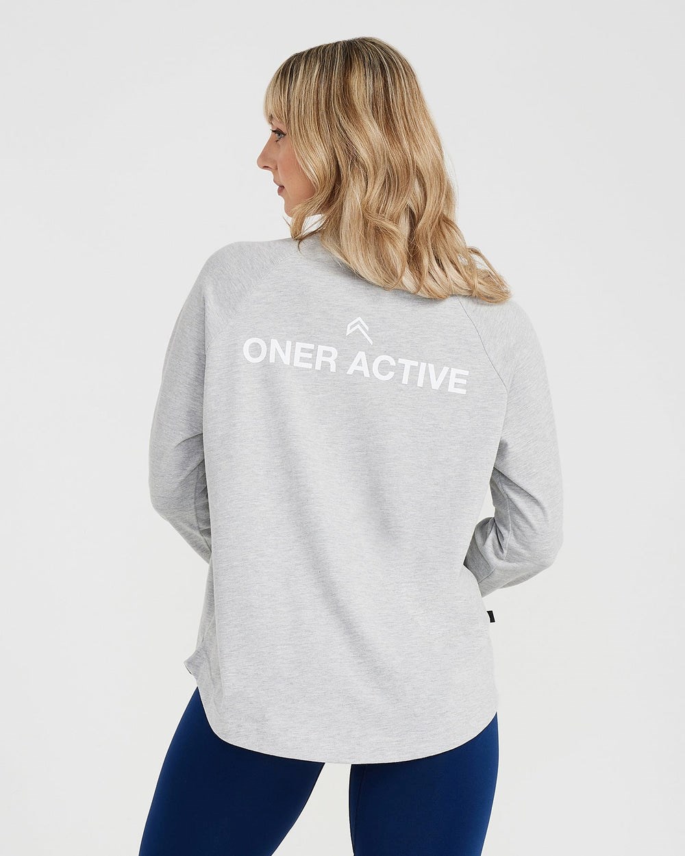 Oner Active Graphic Oversized Long Sleeve Tee Silber | 67FIVYLEB