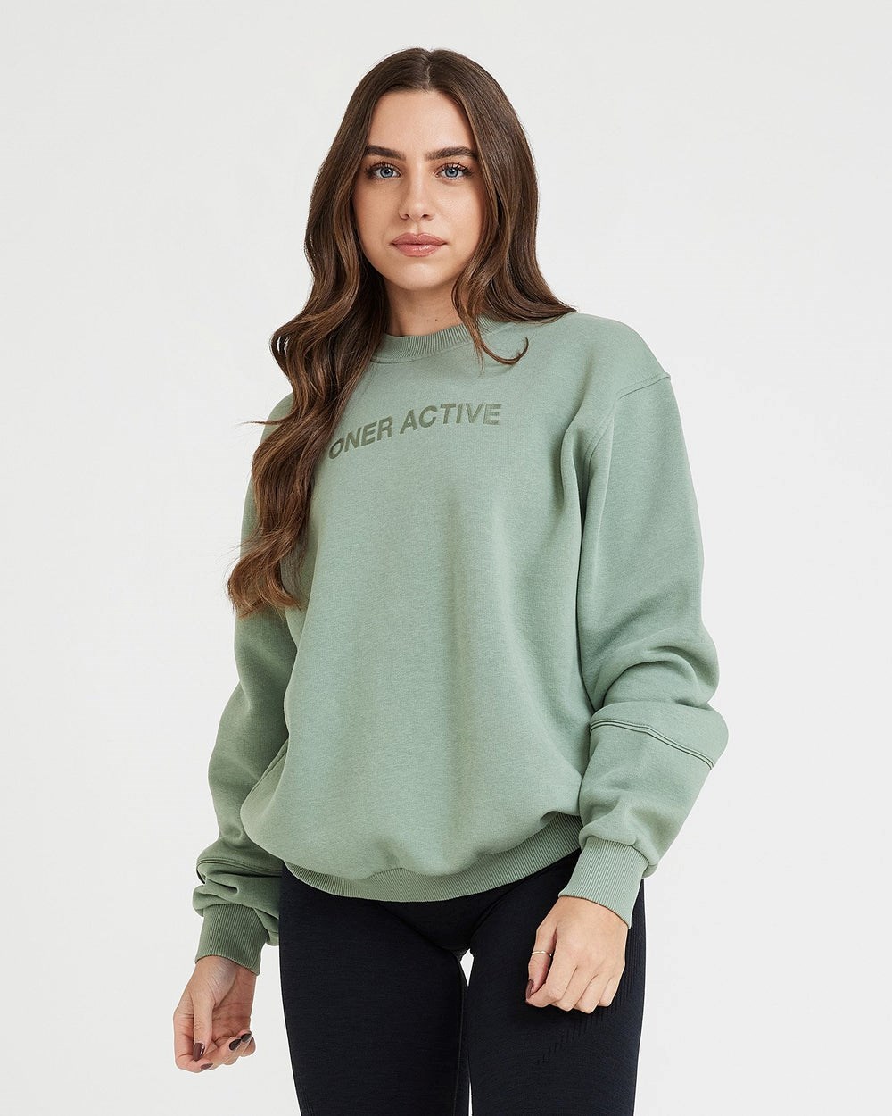 Oner Active Klassische Lounge Oversized Crew Neck Sage | 39WASONIC