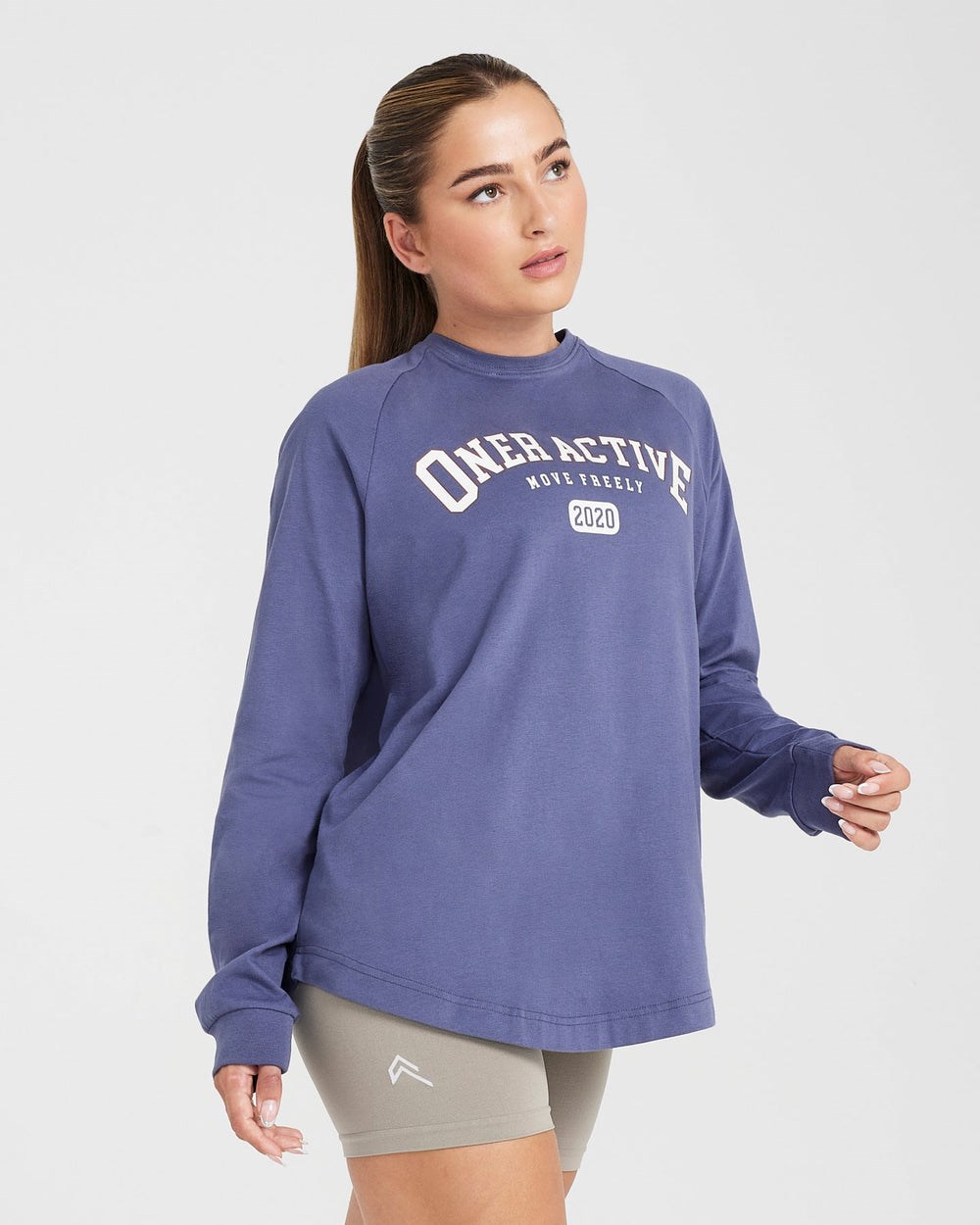 Oner Active Oversized Long Sleeve Club Tee Blau | 53WUKOLYH